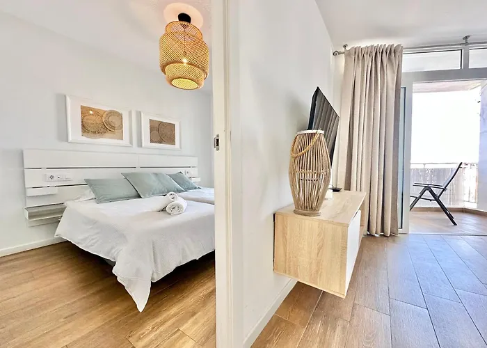 Torres De Yomely - Y1a * Playa de las Americas (Tenerife)